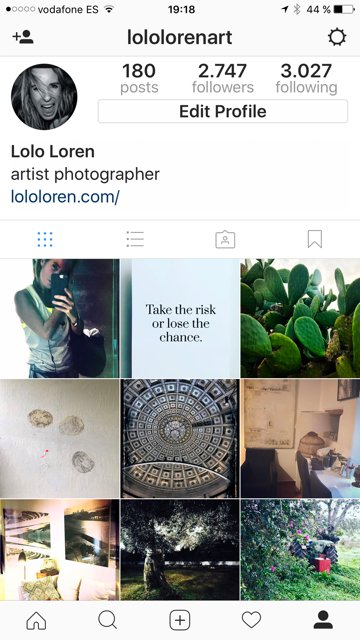 Instagram @lololorenart